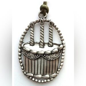 BIRTHDAY OCCASION ORNAMENT